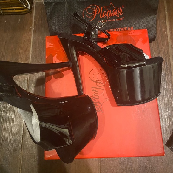 Brand New Sexy Shoes - Picture 6 of 8